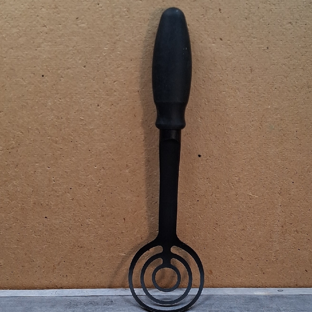 Pampered Chef Black Nylon Mix 'n Masher